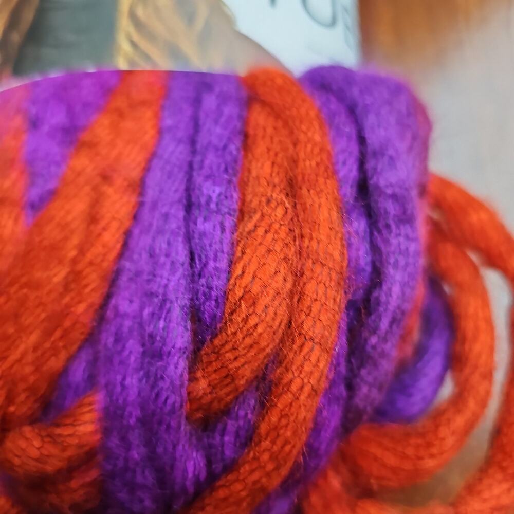 6 SKEINS LION BRAND YARN TOTALLY TUBULAR - Picture 4 of 4